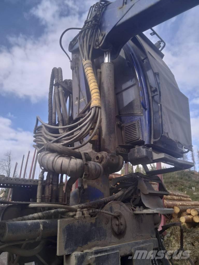 Loglift F118ST Žerjavi za hlode