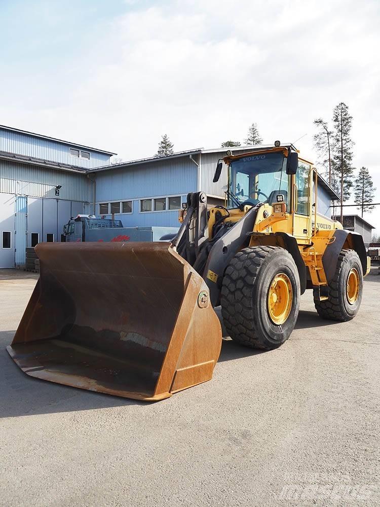 Volvo L 120 E Kolesni nakladalci