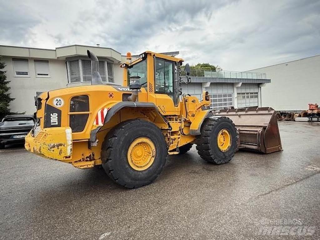 Volvo L110G Kolesni nakladalci