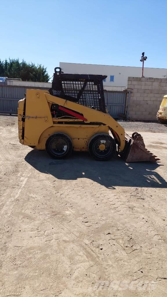 CAT 216 B Mini nakladalci