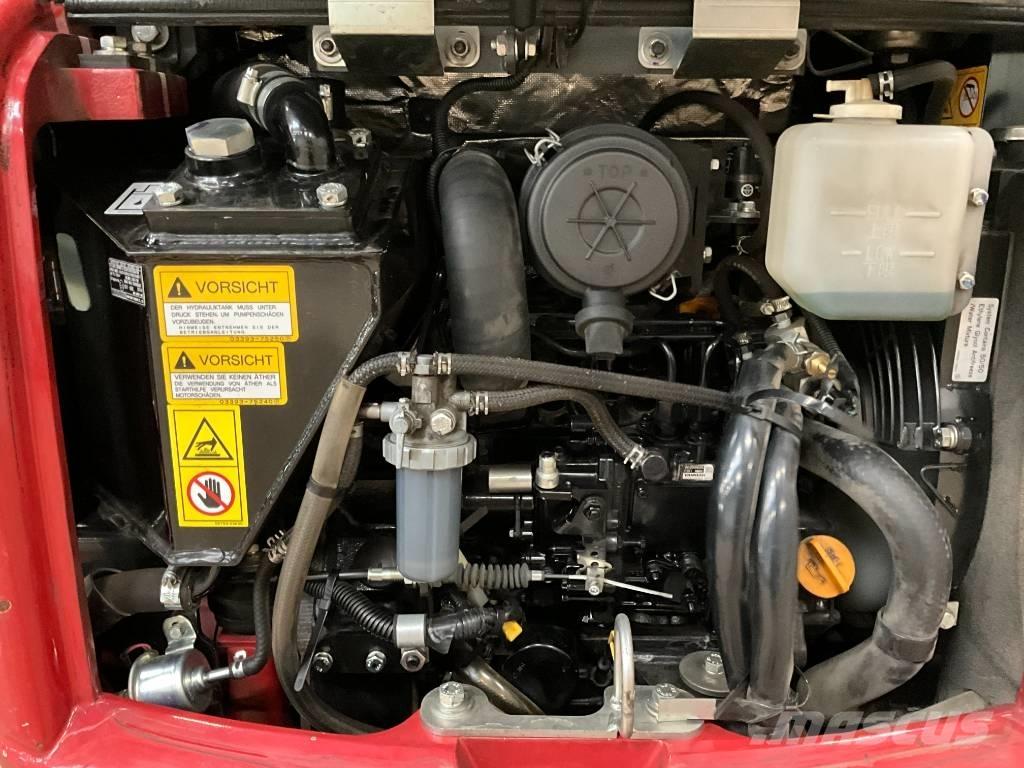 Takeuchi TB 216 Mini bagri <7t