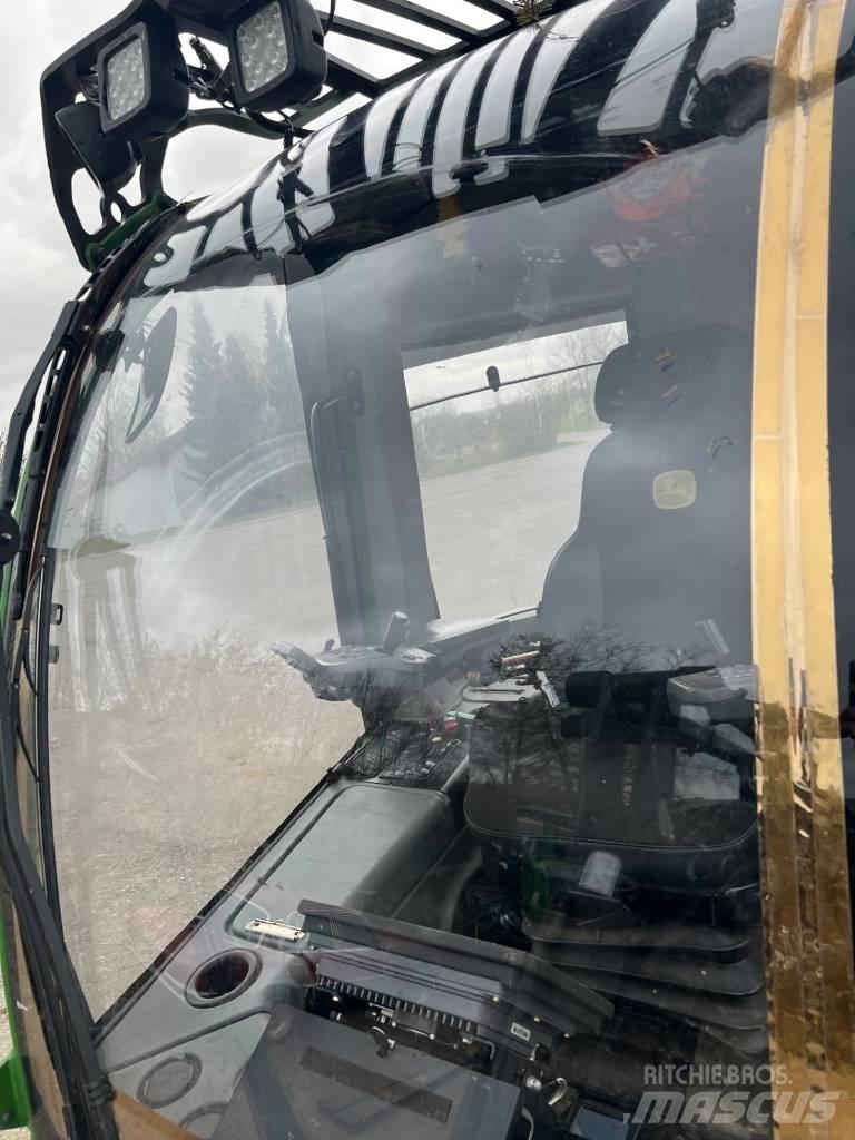 John Deere 1170 E Harvesterji