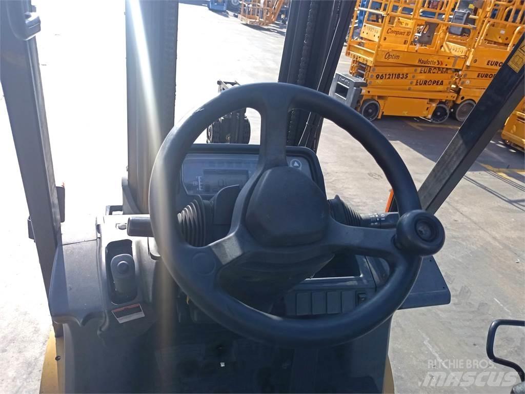 CAT DP18NTD Dizelski viličarji
