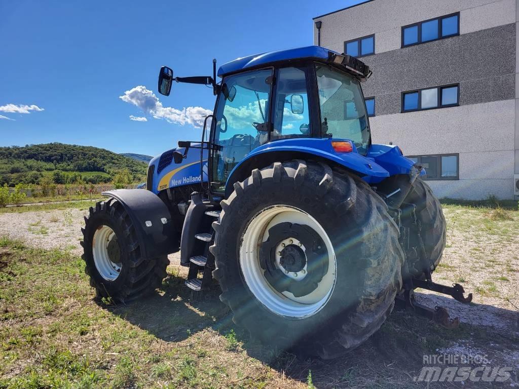 New Holland TG 285 Traktorji