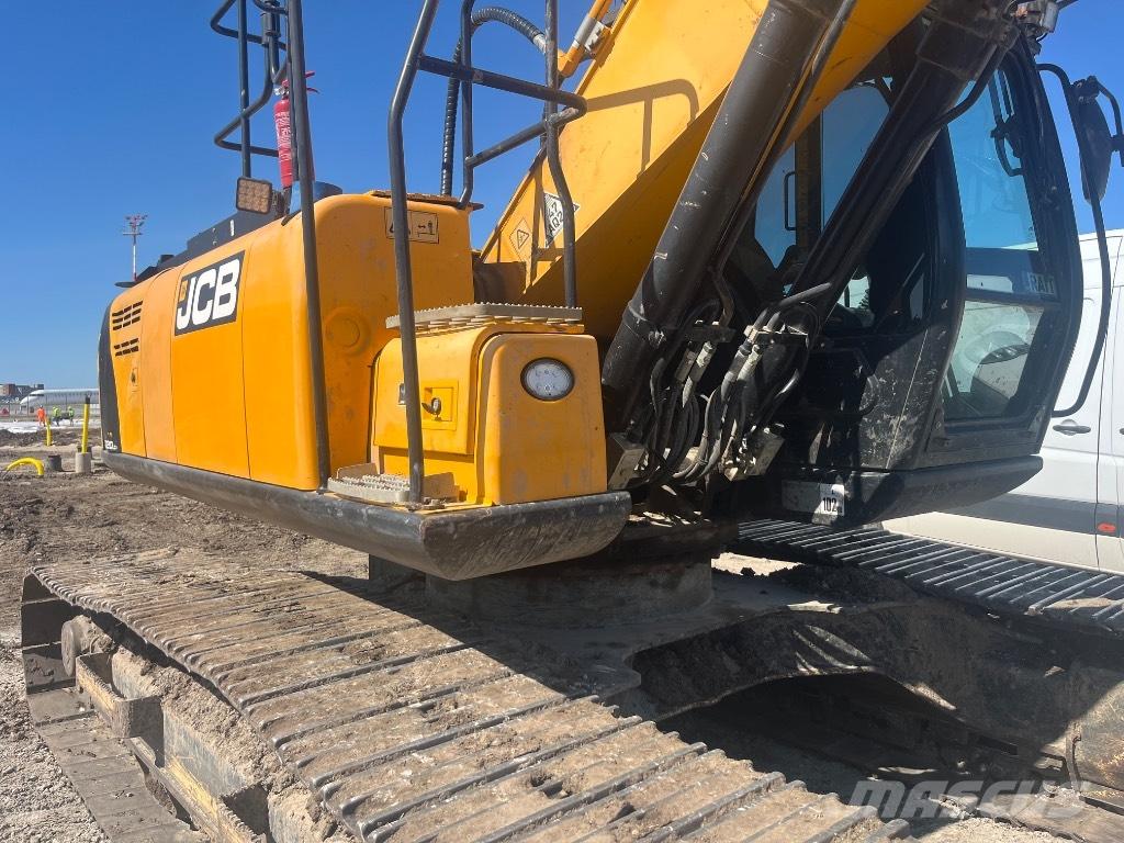 JCB JS 220 LC Bagri goseničarji