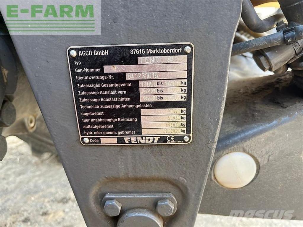 Fendt 826 vario Traktorji