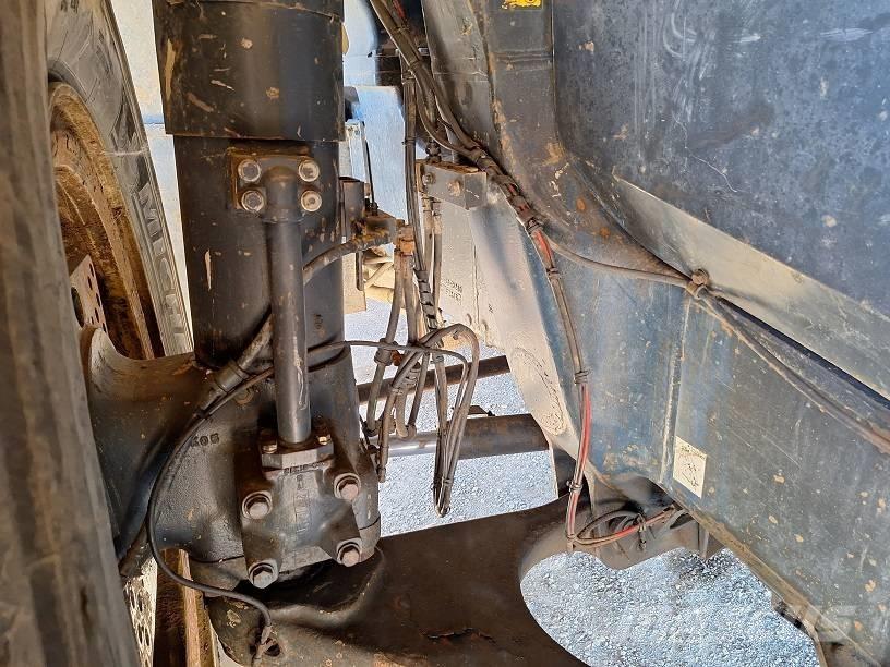 Komatsu HD605-7EO Togi demperi