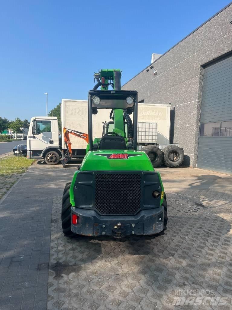 Avant 860 i Mini nakladalci