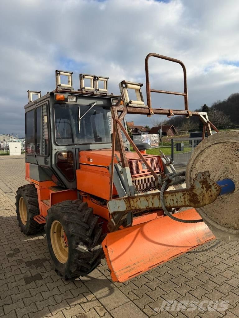 Ditch Witch 8020 T Freze za kopanje jarkov Trenčerji