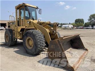 CAT 950 B Kolesni nakladalci