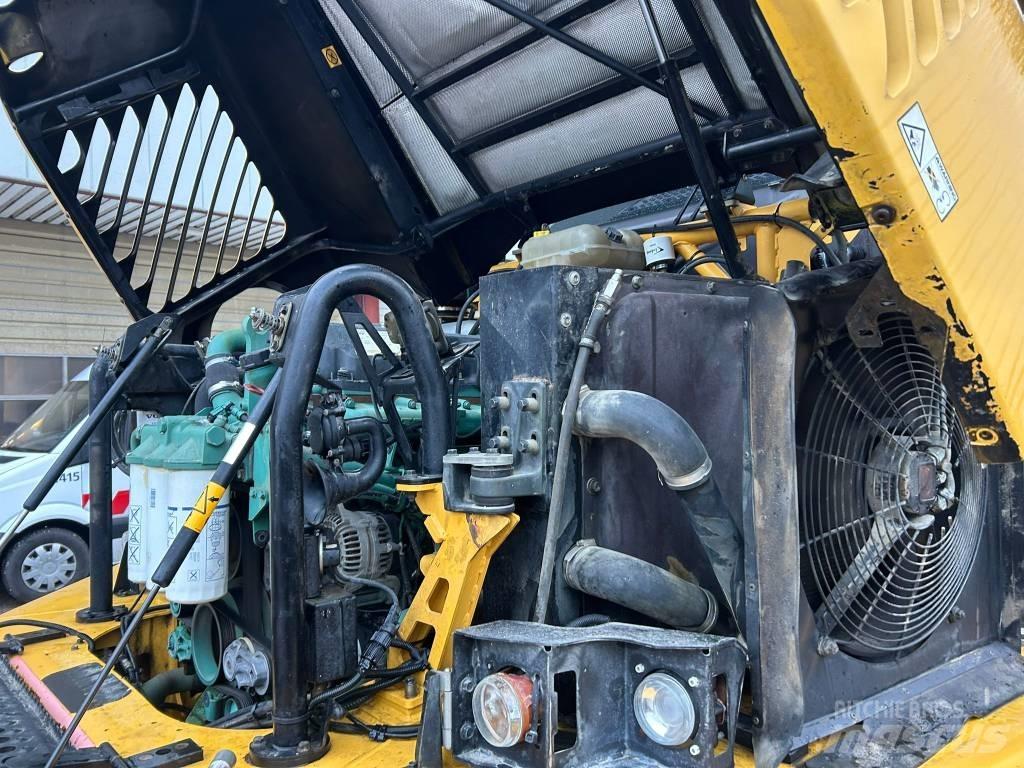 Volvo A 25 D Zglobni demperji