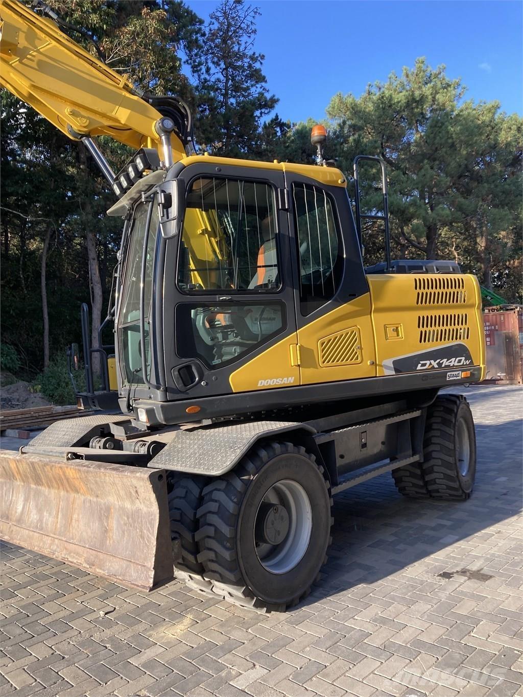 Doosan DX140W-5 Bagri na kolesih