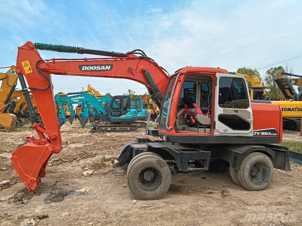Doosan DH 150 W-7 Bagri goseničarji