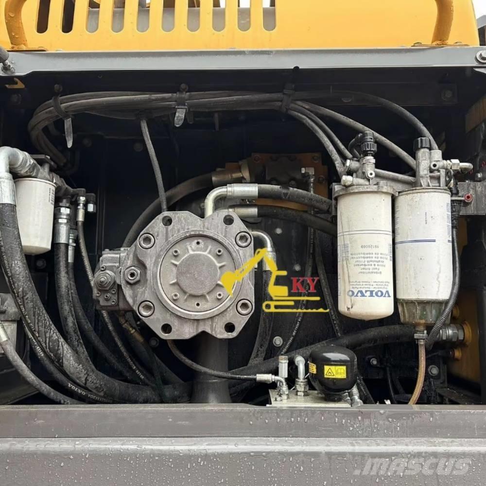 Volvo 380D Bagri goseničarji