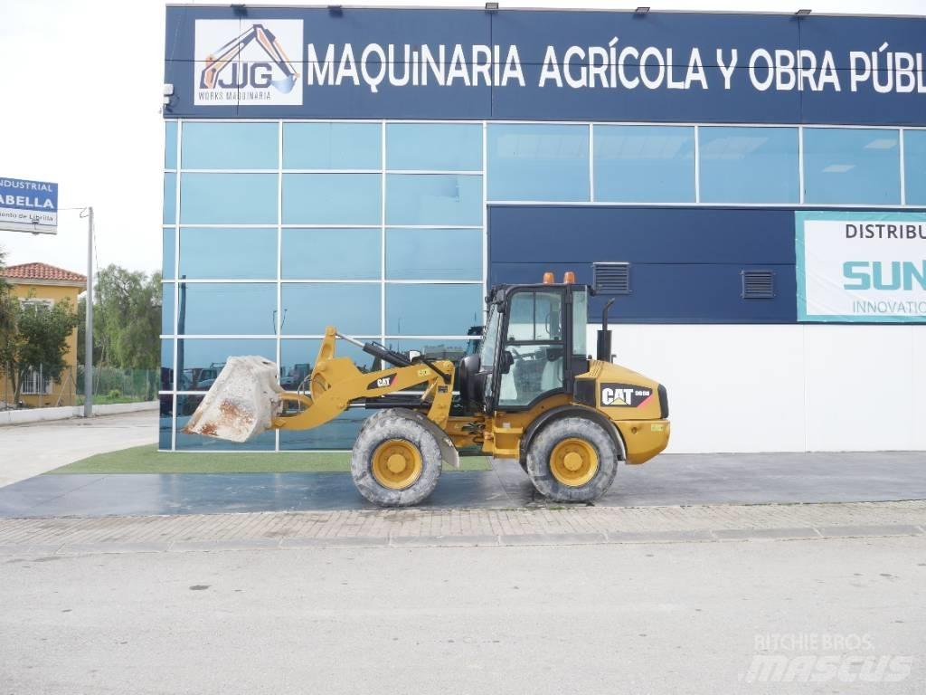 CAT 908 H Kolesni nakladalci