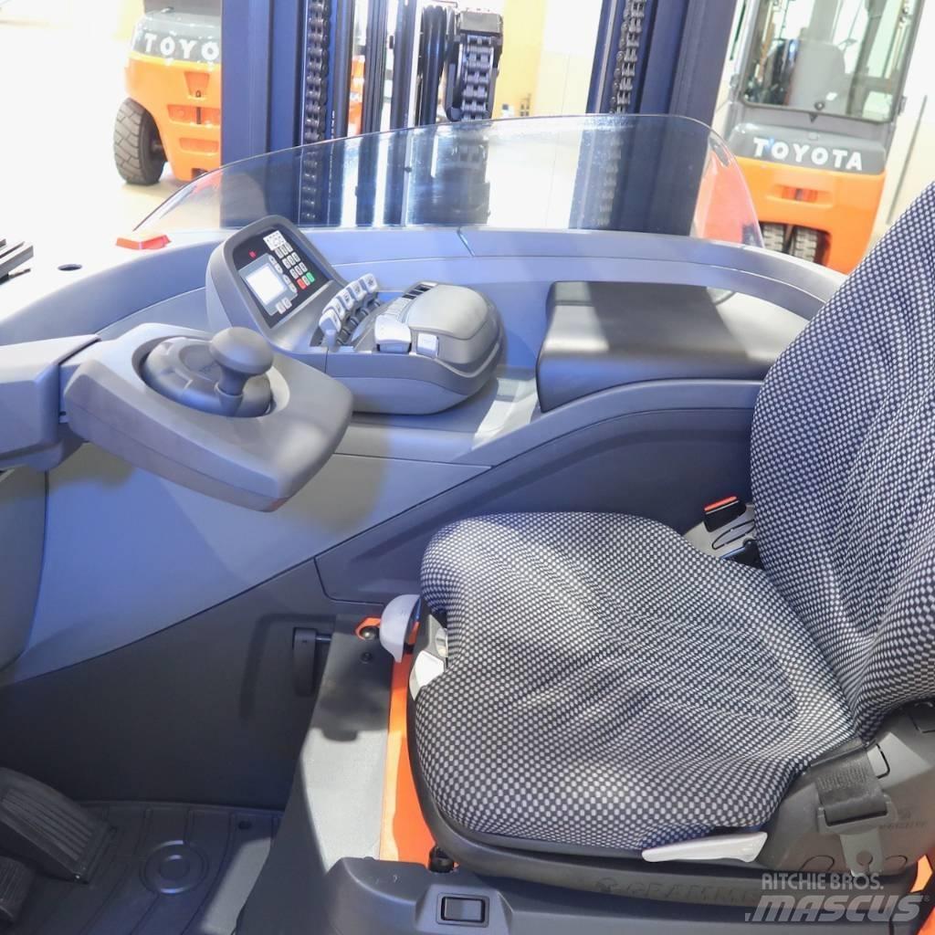 Toyota RRE160H Viličarji s pomičnim teleskopom