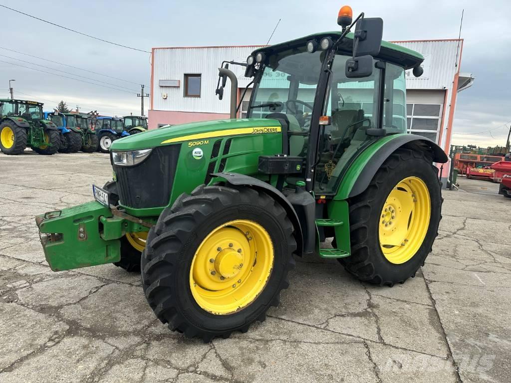 John Deere 5090 M Traktorji