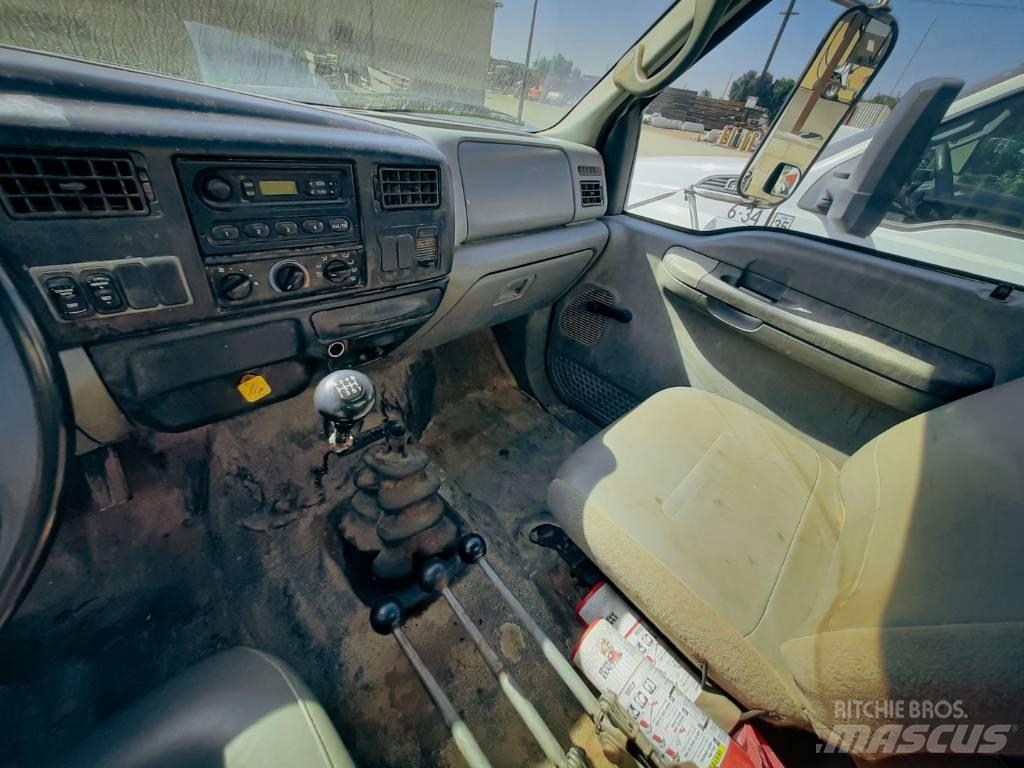 Ford F 750 XL SD Tovornjaki za vodo