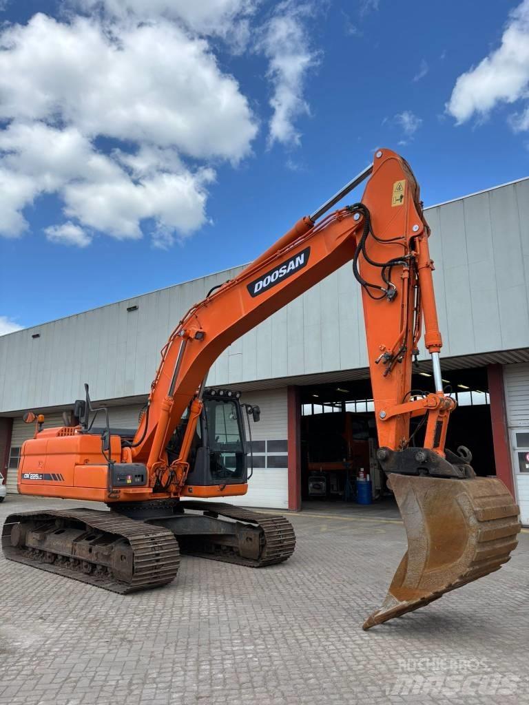 Doosan DX 225 LC-3 Bagri goseničarji