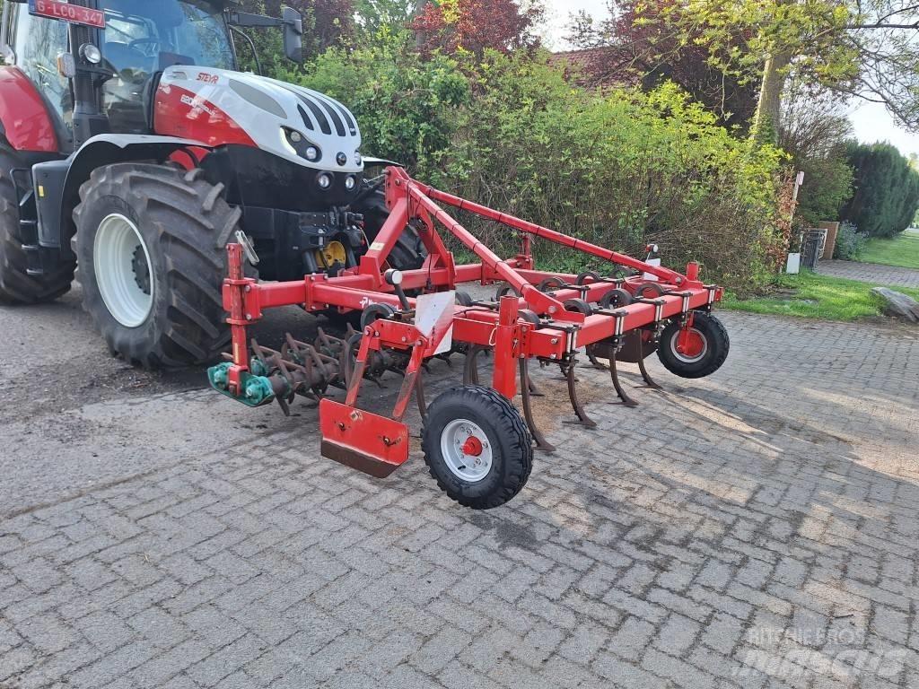 Kverneland STF 300 Kultivatorji