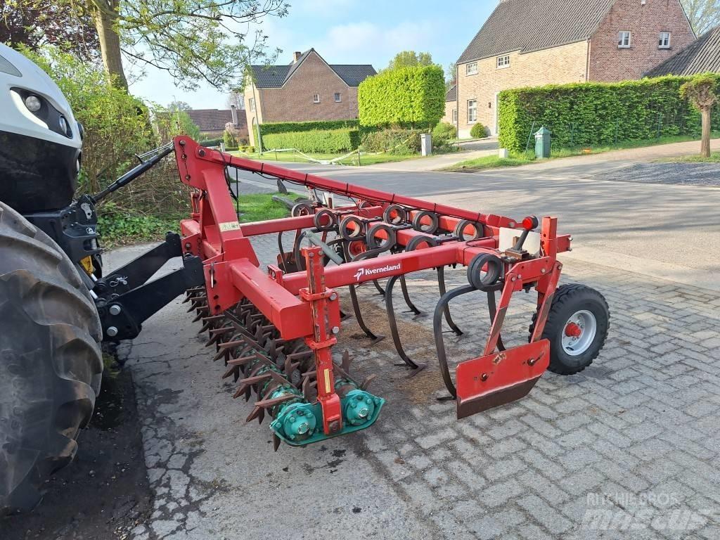 Kverneland STF 300 Kultivatorji
