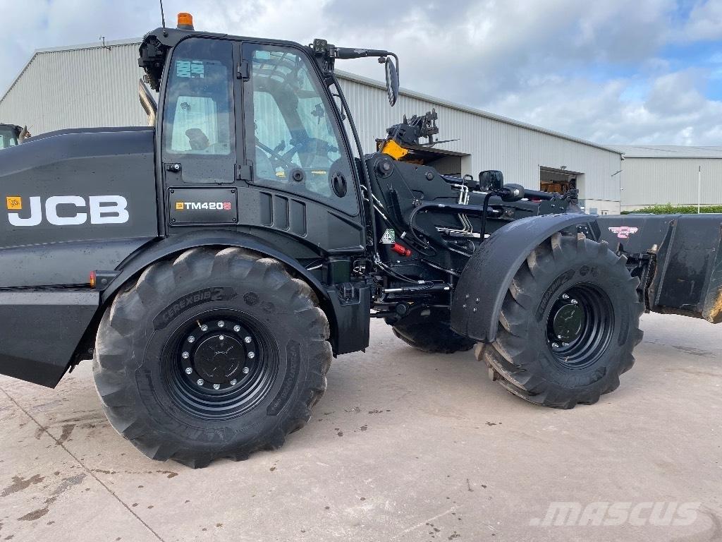 JCB TM420s Kmetijski teleskopski nakladalci