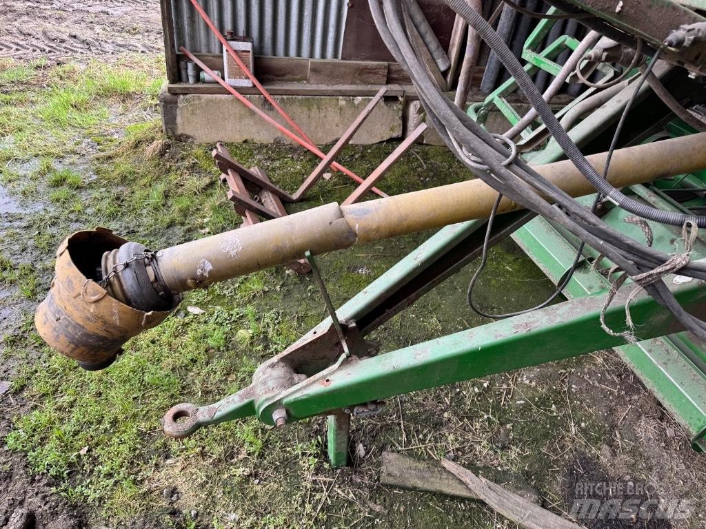 McHale V 660 Balirke (okrogle bale)