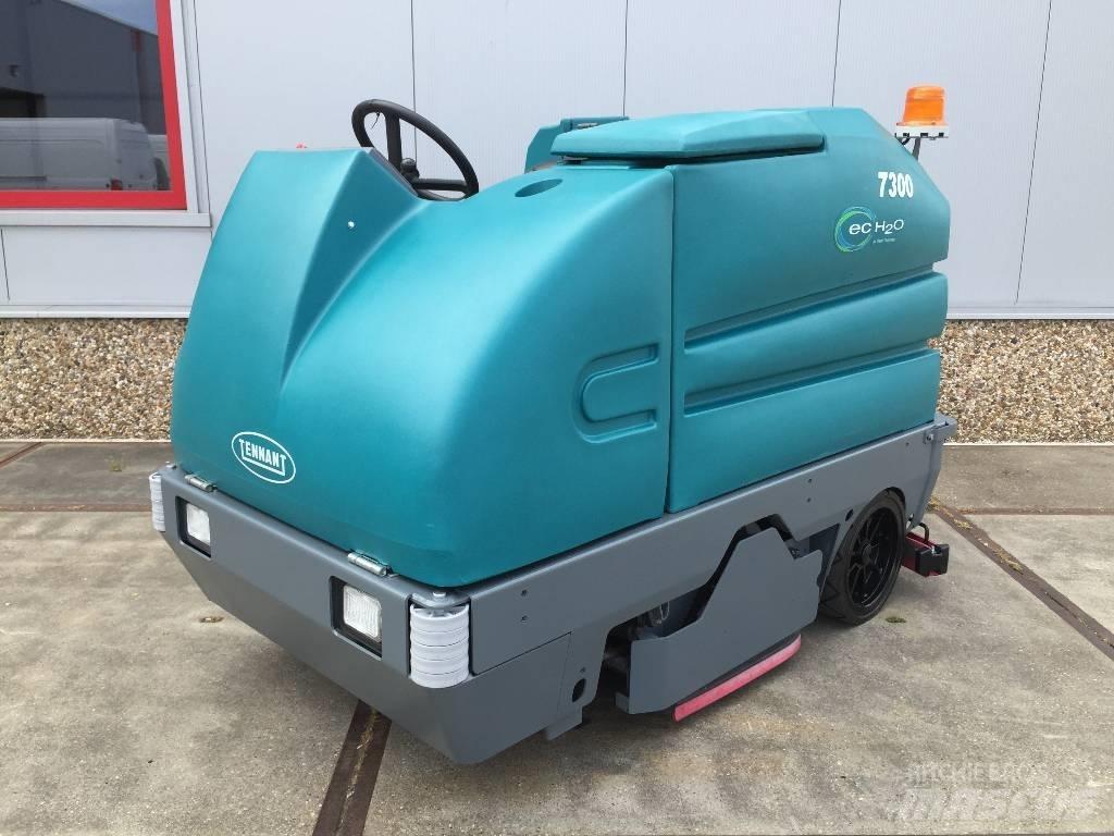 Tennant 7300 Cestni pometači