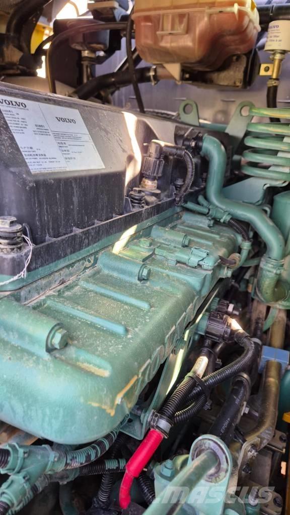 Volvo A 25 E Zglobni demperji