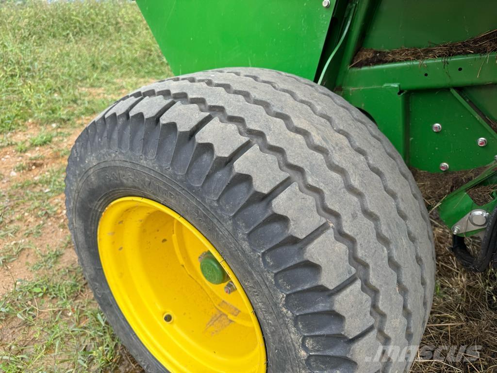 John Deere F441M Balirke (okrogle bale)