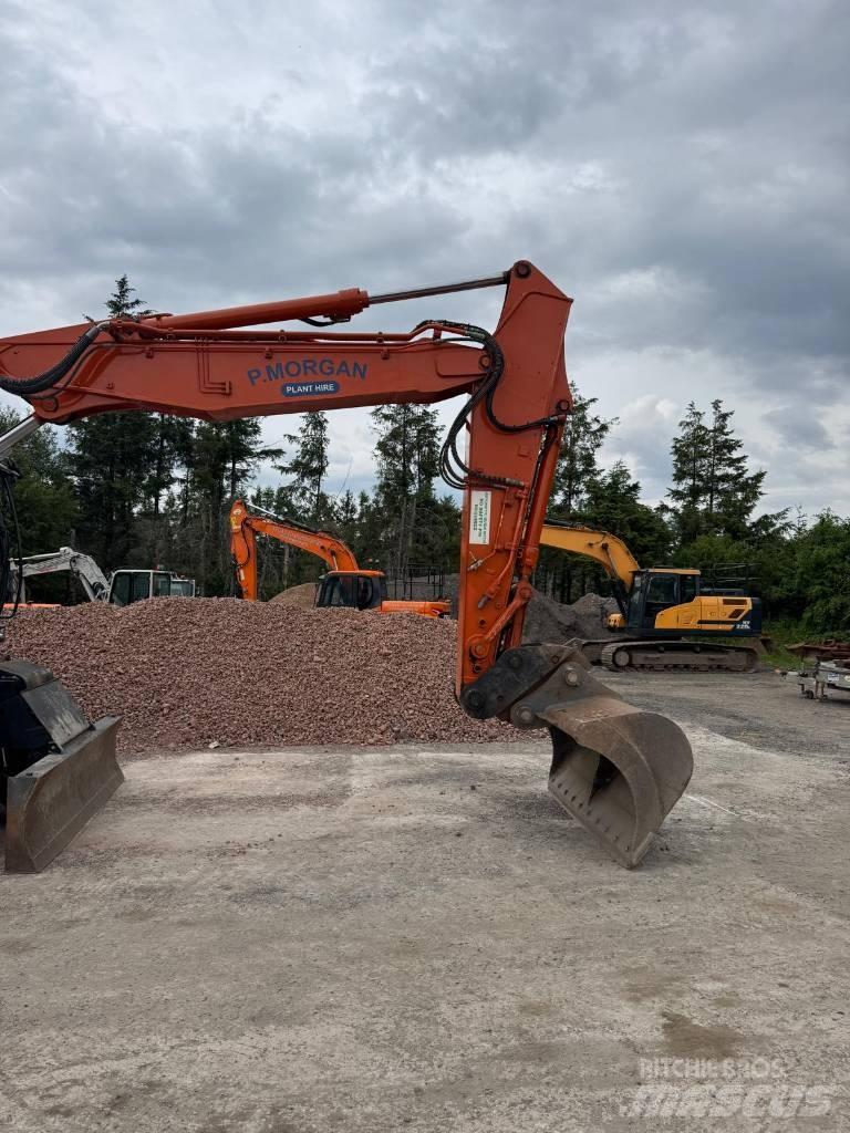 Hitachi ZW 180 Bagri na kolesih
