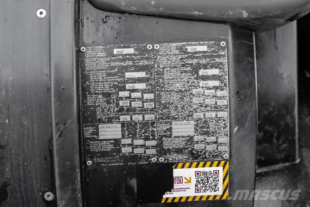 Manitou MC 30-4 D Dizelski viličarji