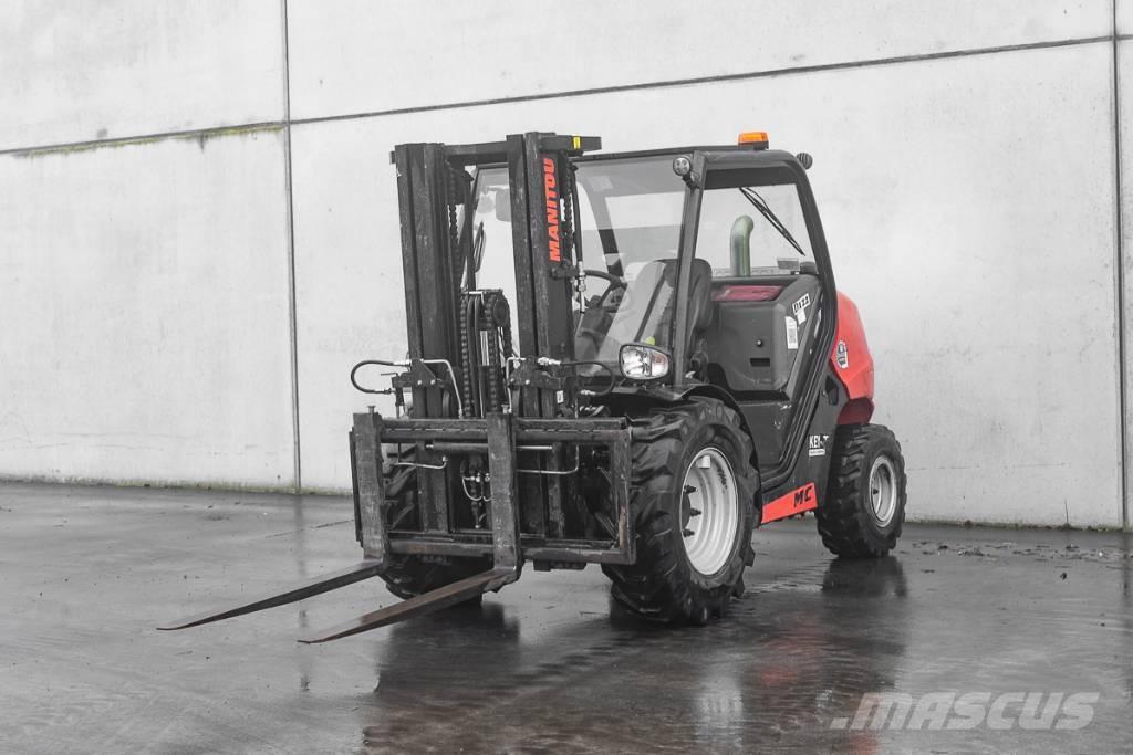 Manitou MC 30-4 D Dizelski viličarji