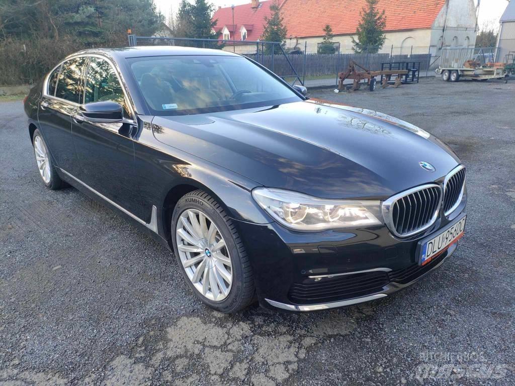 BMW 730D Avtomobili