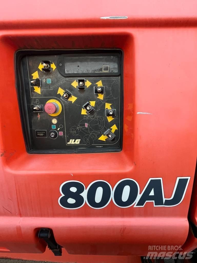 JLG 800 AJ Zglobne dvižne ploščadi