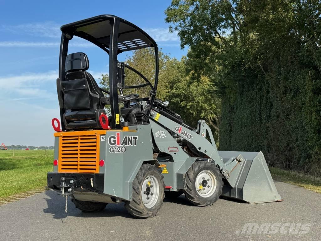 GiANT G 1200 Kolesni nakladalci