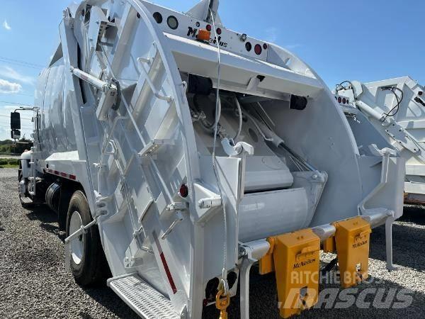 International 7400 Komunalni tovornjaki
