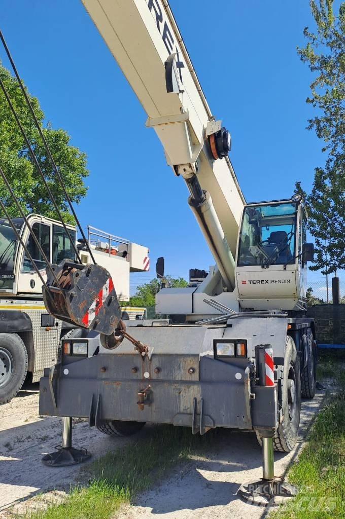 Terex A 350 Avtodvigala