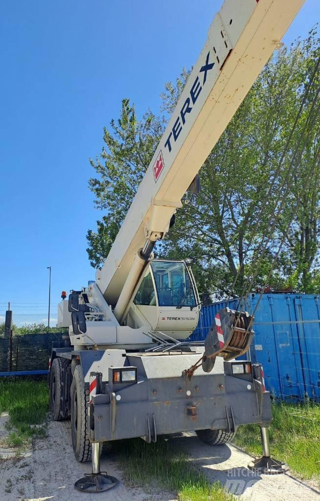 Terex A 350 Avtodvigala