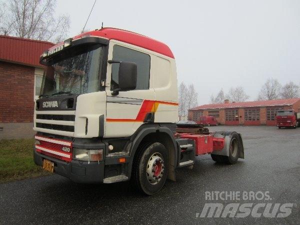 Scania P124 4X2 3700 Vlačilci