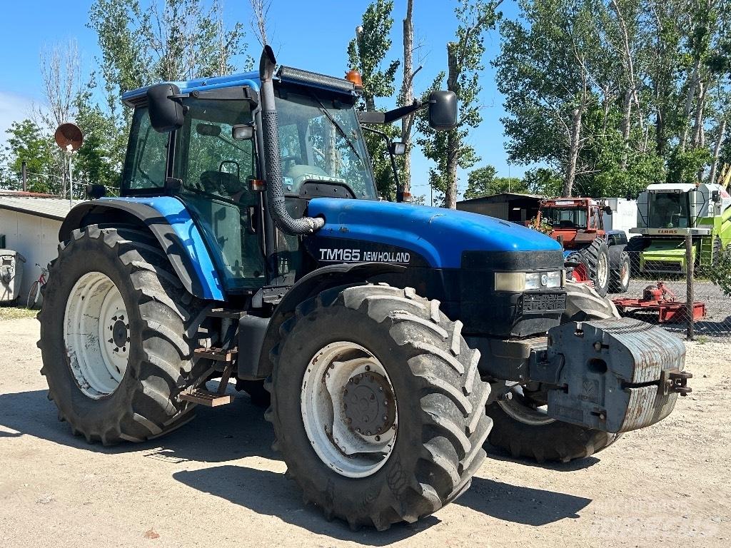 New Holland TM 165 Traktorji