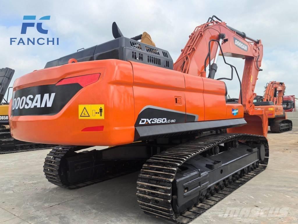 Doosan DX 360 LC Bagri goseničarji
