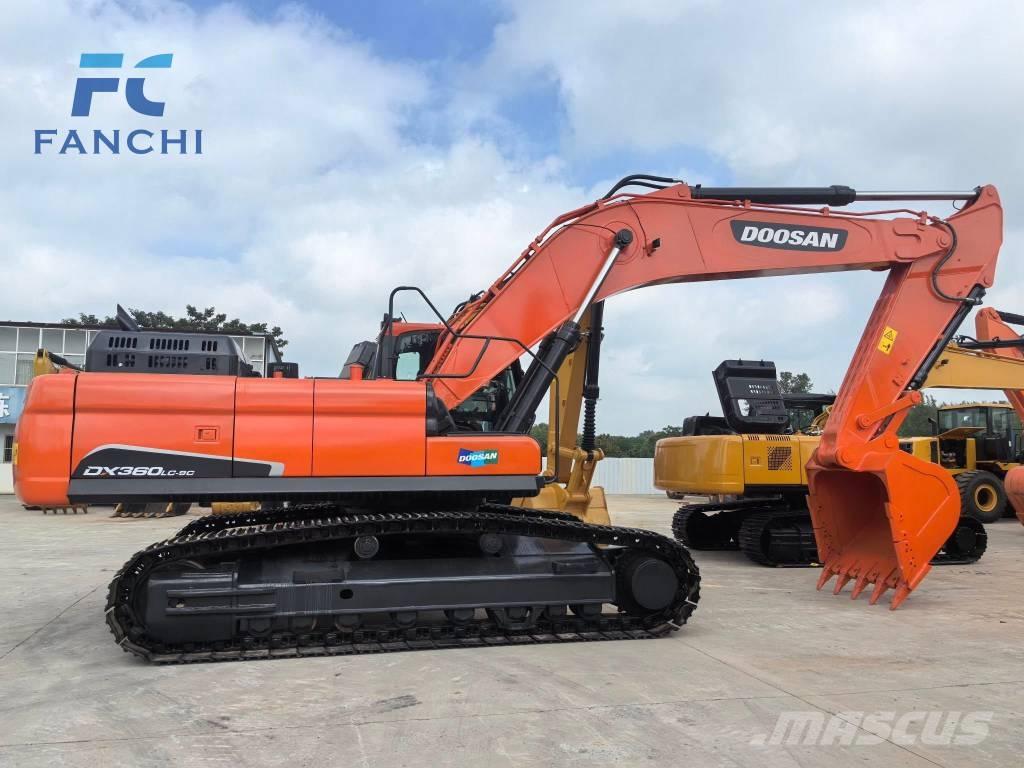 Doosan DX 360 LC Bagri goseničarji