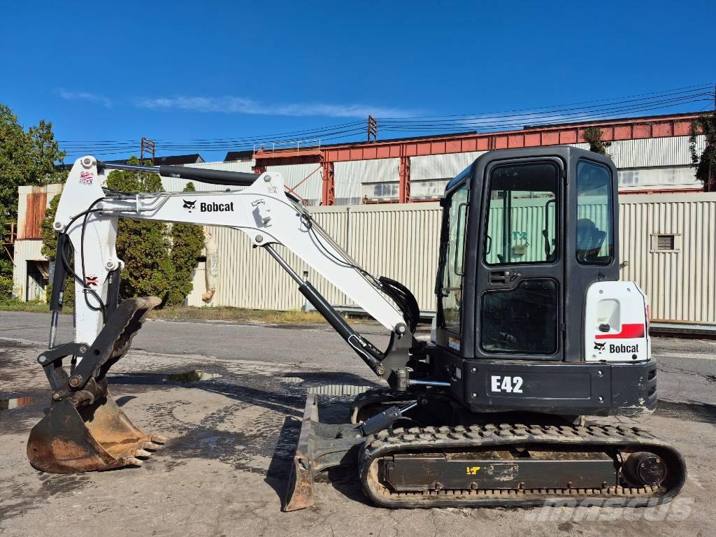 Bobcat E 42 Bagri goseničarji