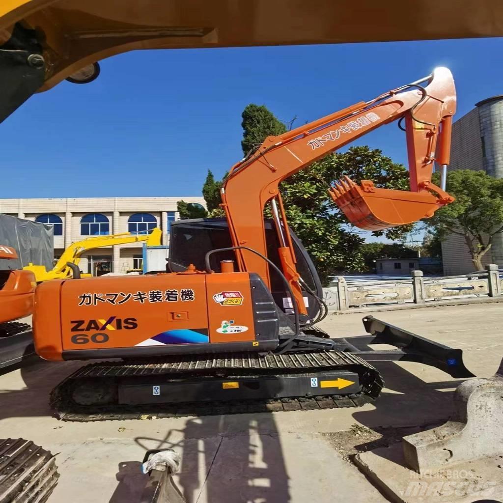 Hitachi ZX 60 Bagri goseničarji