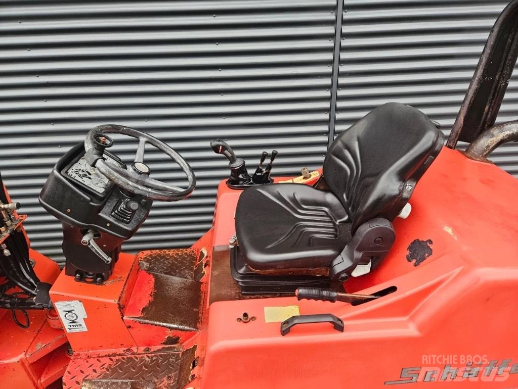 Schäffer 4050 Z Mini nakladalci