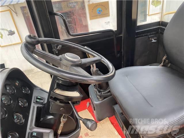 CAT 966 H Kolesni nakladalci