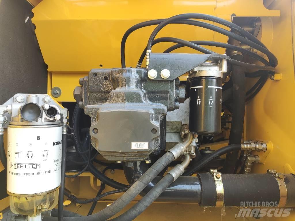 Komatsu PC 200-8 Bagri goseničarji