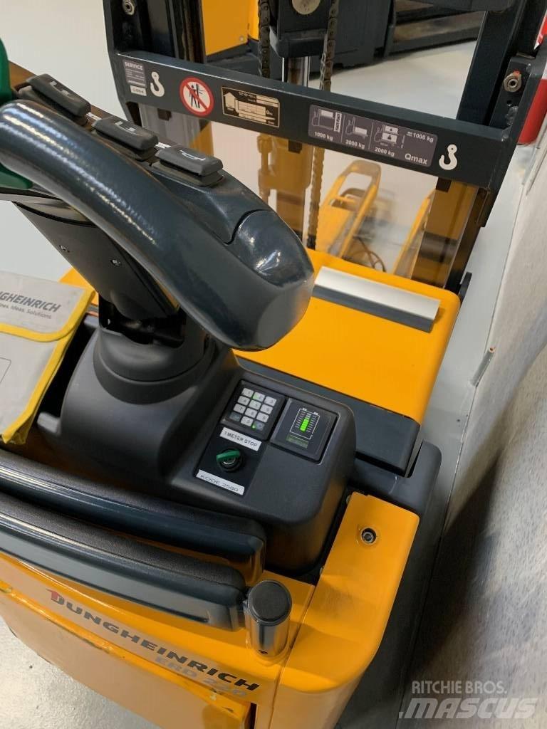 Jungheinrich ERD 220 Ročni električni viličar