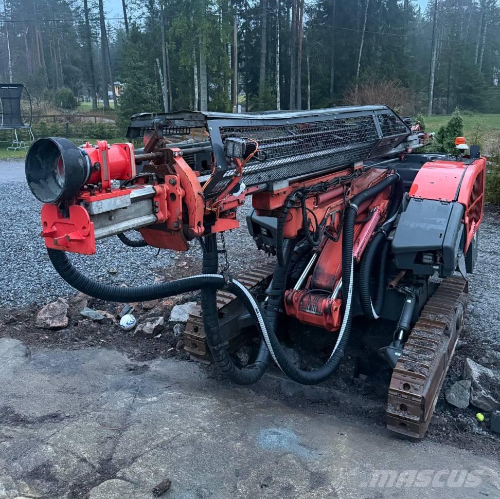 Sandvik Dino DC400 Terenske vrtalne naprave